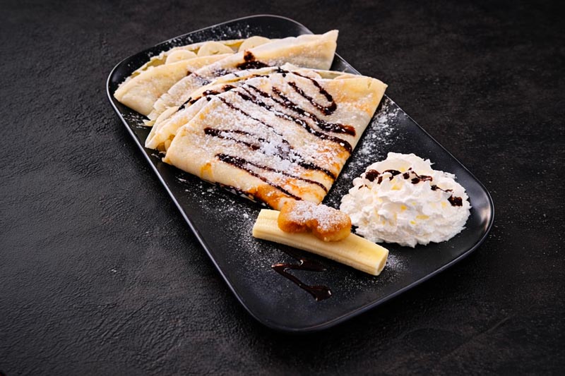 Palačinka s nutellou a banánem